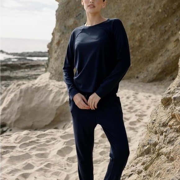 Black Straight Leg Pants with High Waist - Picture 7 of 16